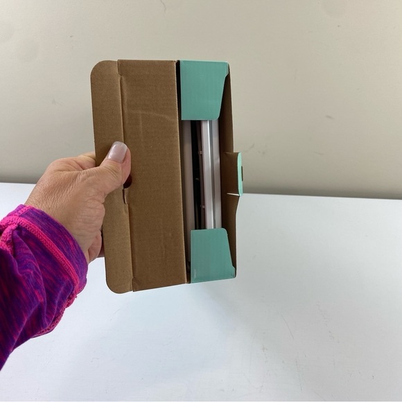 YouCopia UpSpace Water Bottle and Travel Mug Cabinet Organizer Storage NIB - Picture 3 of 6